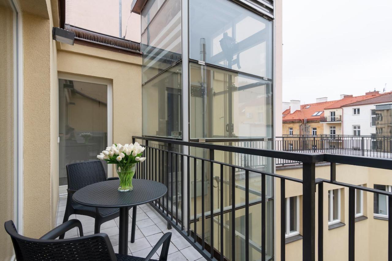 Kinsky Garden And By Dwellfort Aparthotel Prag